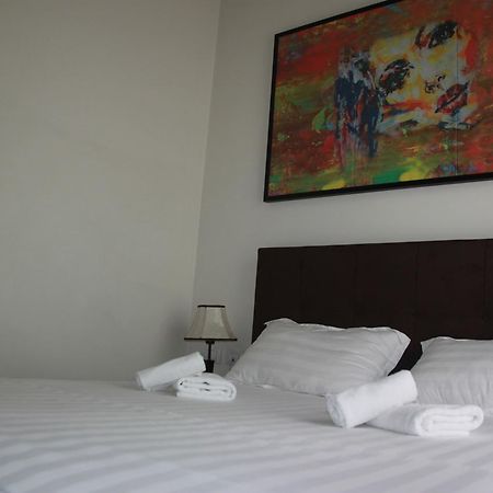 Living Hotel Tirana Bagian luar foto