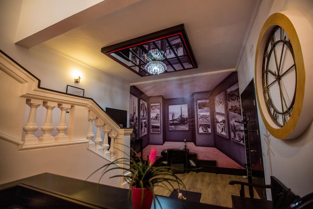 Living Hotel Tirana Bagian luar foto