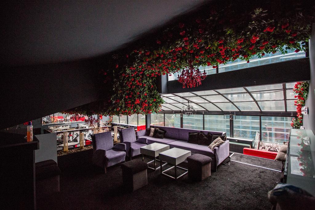 Living Hotel Tirana Bagian luar foto