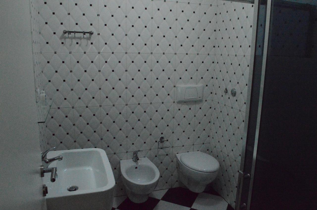 Living Hotel Tirana Bagian luar foto