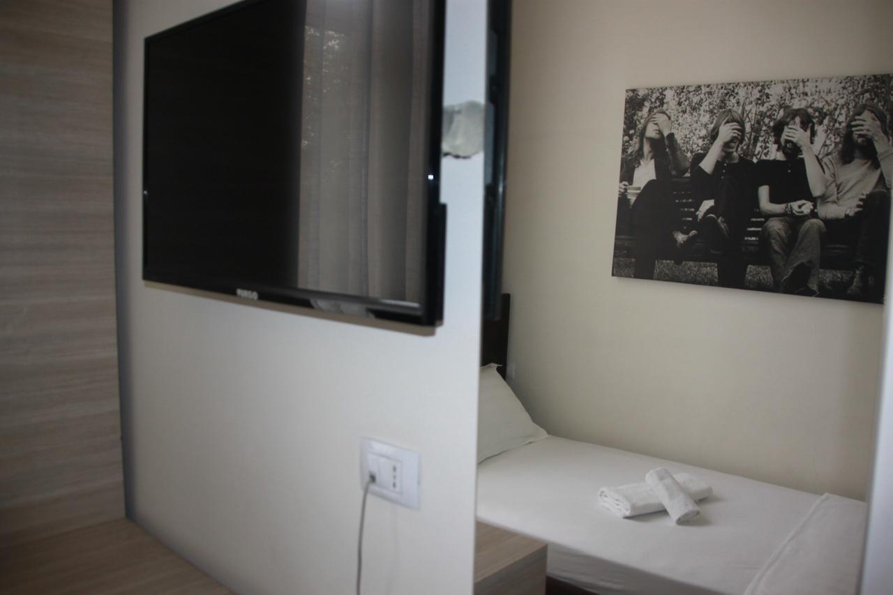 Living Hotel Tirana Bagian luar foto